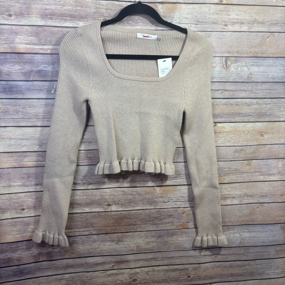 Idem Ditto Square Neck Cropped Ruffle Trim Knit Sweater NWT Size Medium